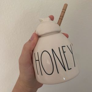 New Rae Dunn honey pot
